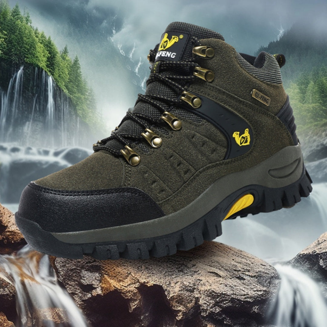 QI-FENG olive green hiking boot with rugged sole, D-ring eyelets, and waterproof features.
